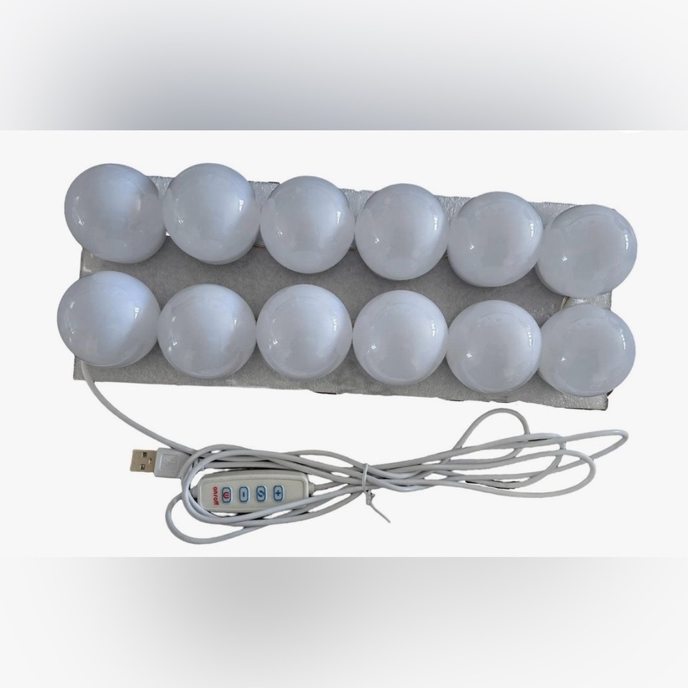 Vanity Mirror LED Light Bulbs - Picture 3 of 4